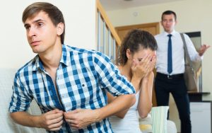 خیانت همسران مهاجر